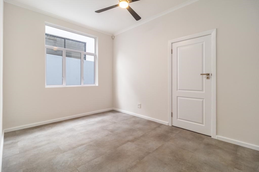 To Let 1 Bedroom Property for Rent in Fresnaye Western Cape